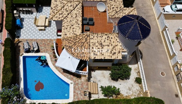 WILLA  - Odsprzedaż - ORIHUELA COSTA -
                
