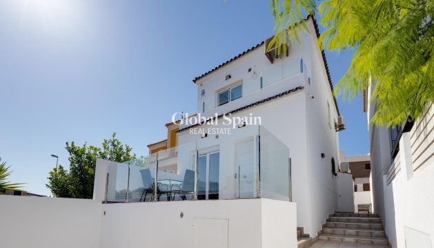 WILLA  - Odsprzedaż - TORREVIEJA -
                Aguas Nuevas