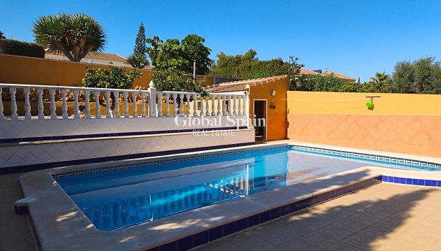 WILLA  - Odsprzedaż - TORREVIEJA -
                LOS BALCONES - LOS ALTOS