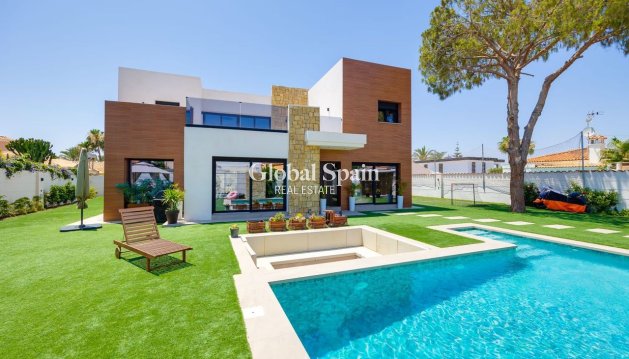 WILLA  - Odsprzedaż - TORREVIEJA -
                