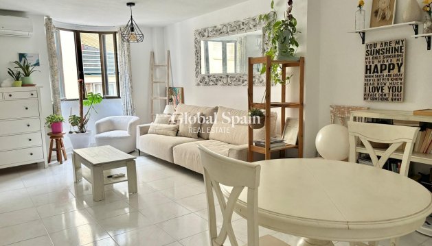 WOHNUNG - Wiederverkauf - ALTEA -
                ALTEA