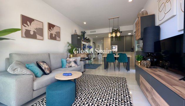 WOHNUNG - Wiederverkauf - ORIHUELA COSTA -
                Playa Flamenca