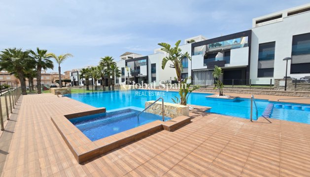 WOHNUNG - Wiederverkauf - ORIHUELA COSTA -
                Punta Prima *
