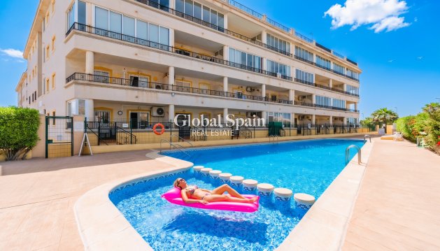 WOHNUNG - Wiederverkauf - PLAYA FLAMENCA -
                Costa Blanca