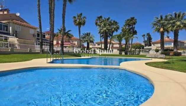 WOHNUNG - Wiederverkauf - PLAYA FLAMENCA -
                PLAYA FLAMENCA