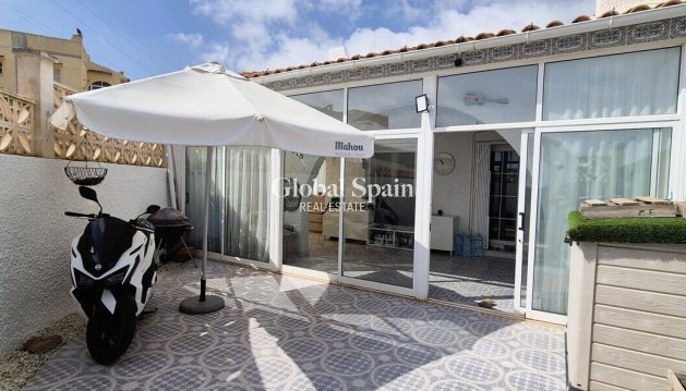 WOHNUNG - Wiederverkauf - SAN MIGUEL DE SALINAS -
                Costa Blanca
