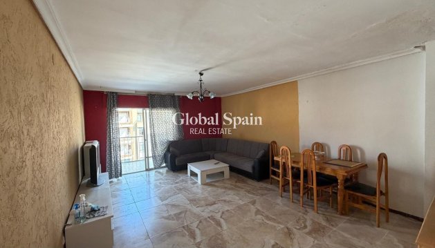 WOHNUNG - Wiederverkauf - TORREVIEJA -
                Acequion