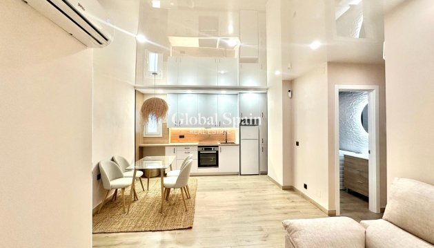 WOHNUNG - Wiederverkauf - TORREVIEJA -
                Center