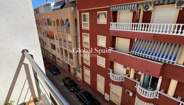 WOHNUNG - Wiederverkauf - TORREVIEJA -
                Center