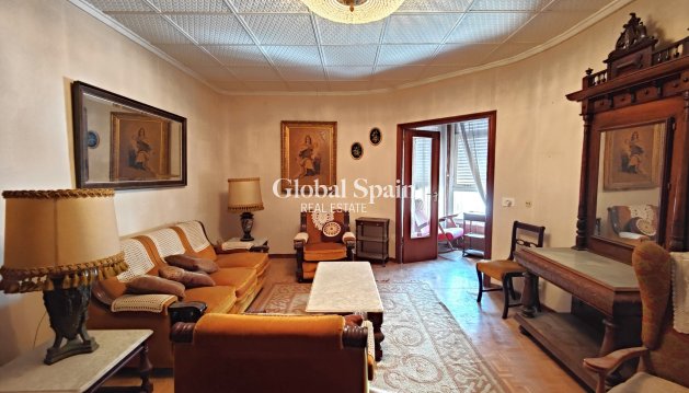 WOHNUNG - Wiederverkauf - TORREVIEJA -
                Costa Blanca