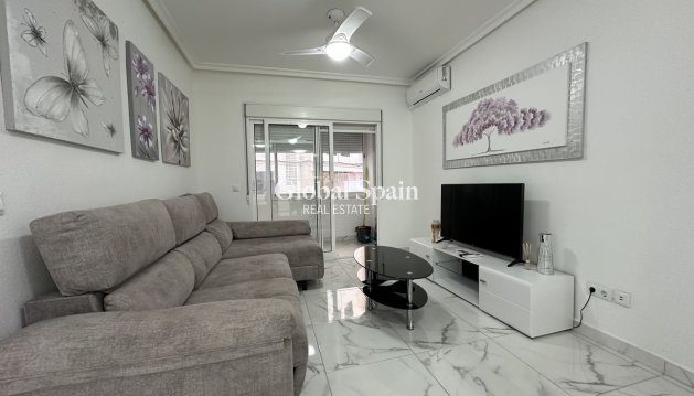 WOHNUNG - Wiederverkauf - TORREVIEJA -
                Costa Blanca