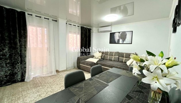 WOHNUNG - Wiederverkauf - TORREVIEJA -
                Costa Blanca