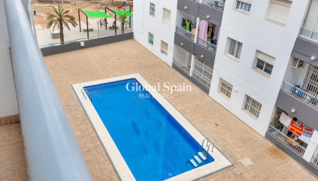 WOHNUNG - Wiederverkauf - TORREVIEJA -
                El Molino