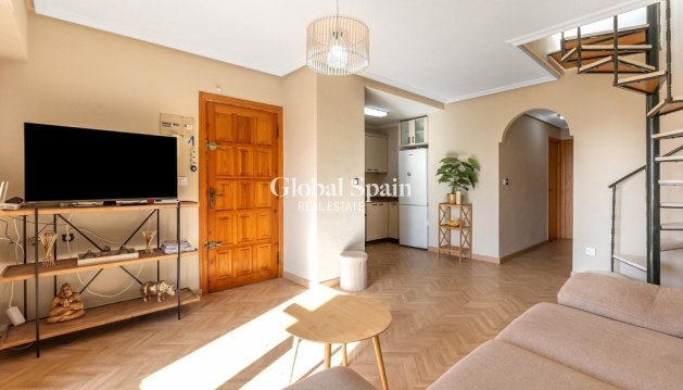 Wohnung - Wiederverkauf - TORREVIEJA -
                La Mata