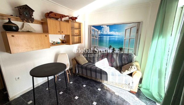 WOHNUNG - Wiederverkauf - TORREVIEJA -
                La Mata
