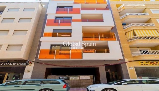 WOHNUNG - Wiederverkauf - TORREVIEJA -
                La Mata