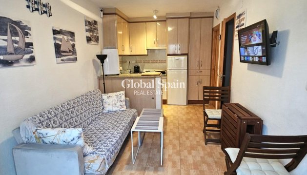 WOHNUNG - Wiederverkauf - TORREVIEJA -
                LOS BALCONES - LOS ALTOS