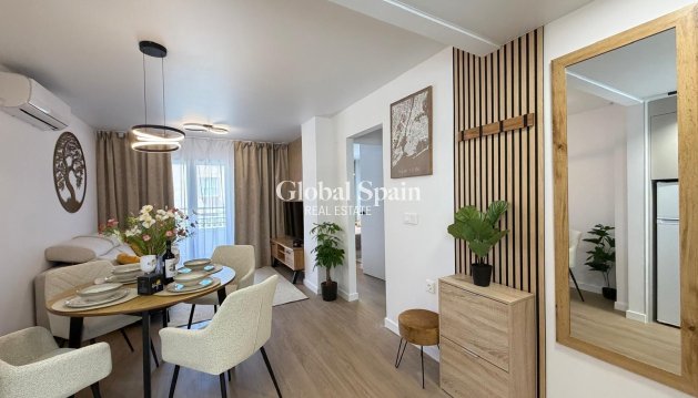 WOHNUNG - Wiederverkauf - TORREVIEJA -
                Nueva Torrevieja