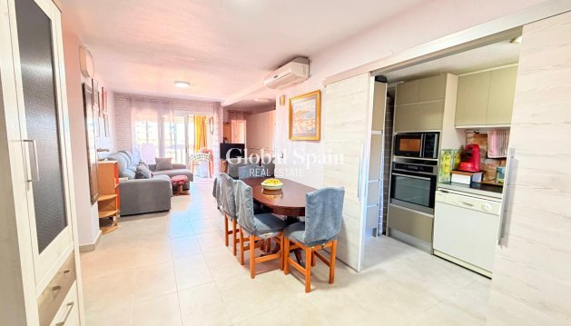 WOHNUNG - Wiederverkauf - TORREVIEJA -
                Playa De Los Náufragos