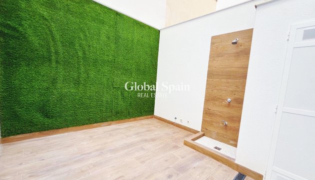 WOHNUNG - Wiederverkauf - TORREVIEJA -
                Playa del Cura