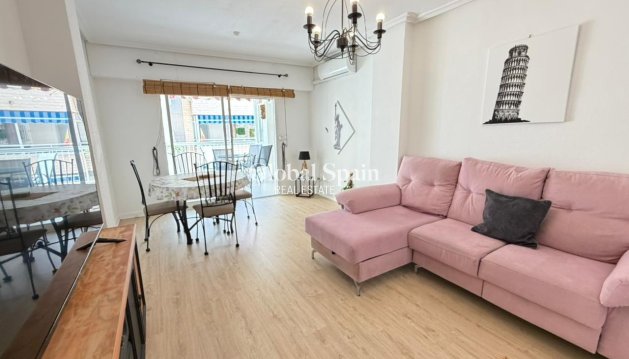 WOHNUNG - Wiederverkauf - TORREVIEJA -
                Playa del Cura