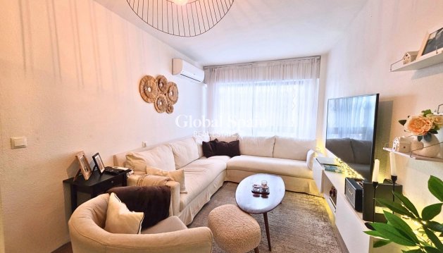 WOHNUNG - Wiederverkauf - TORREVIEJA -
                Playa del Cura