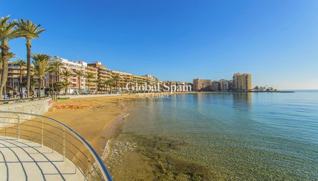 Wohnung - Wiederverkauf - TORREVIEJA -
                Playa del cura