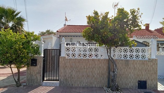 WOHNUNG - Wiederverkauf - TORREVIEJA -
                Torretas