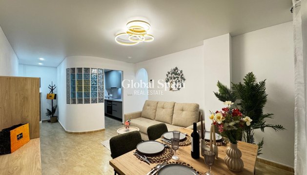 WOHNUNG - Wiederverkauf - TORREVIEJA -
                Torrevieja