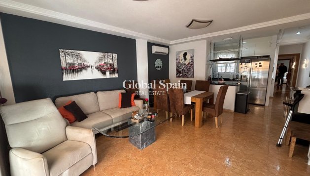 WOHNUNG - Wiederverkauf - TORREVIEJA -
                Torrevieja