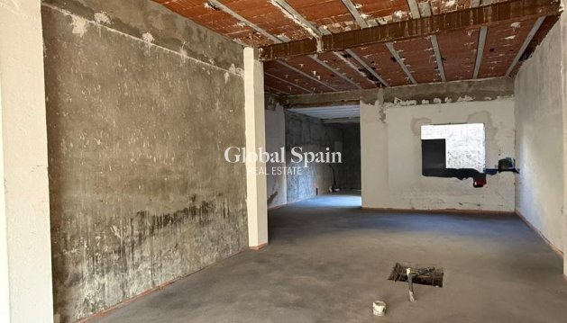 WOHNUNG - Wiederverkauf - TORREVIEJA -
                Torrevieja