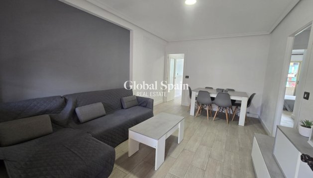 WOHNUNG - Wiederverkauf - TORREVIEJA -
                Torrevieja