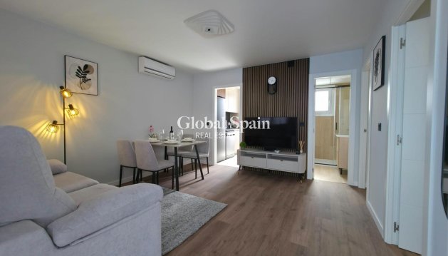 WOHNUNG - Wiederverkauf - TORREVIEJA -
                Zona Los Frutales