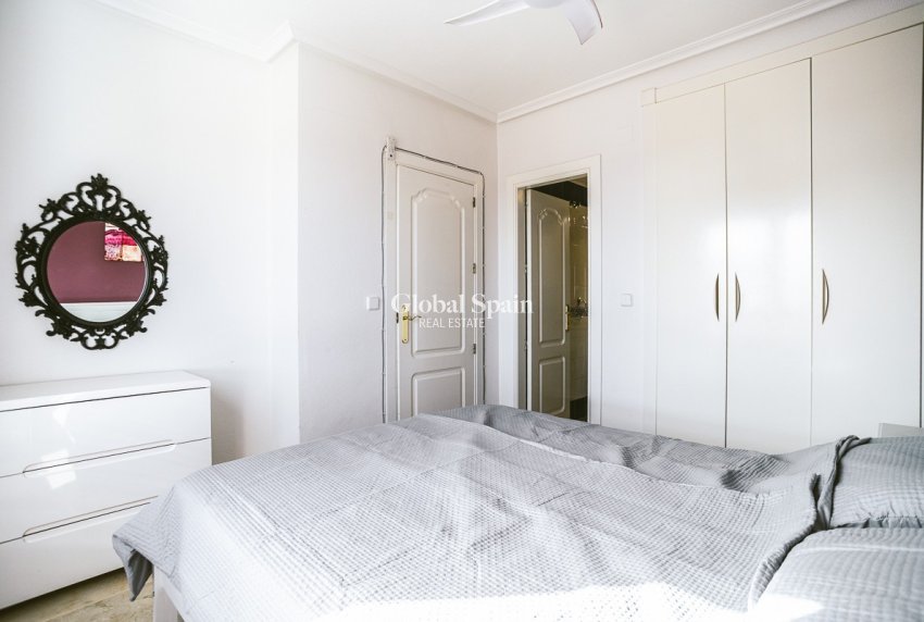Wynajem długoterminowy - Apartament -
ORIHUELA - VILLAMARTÍN