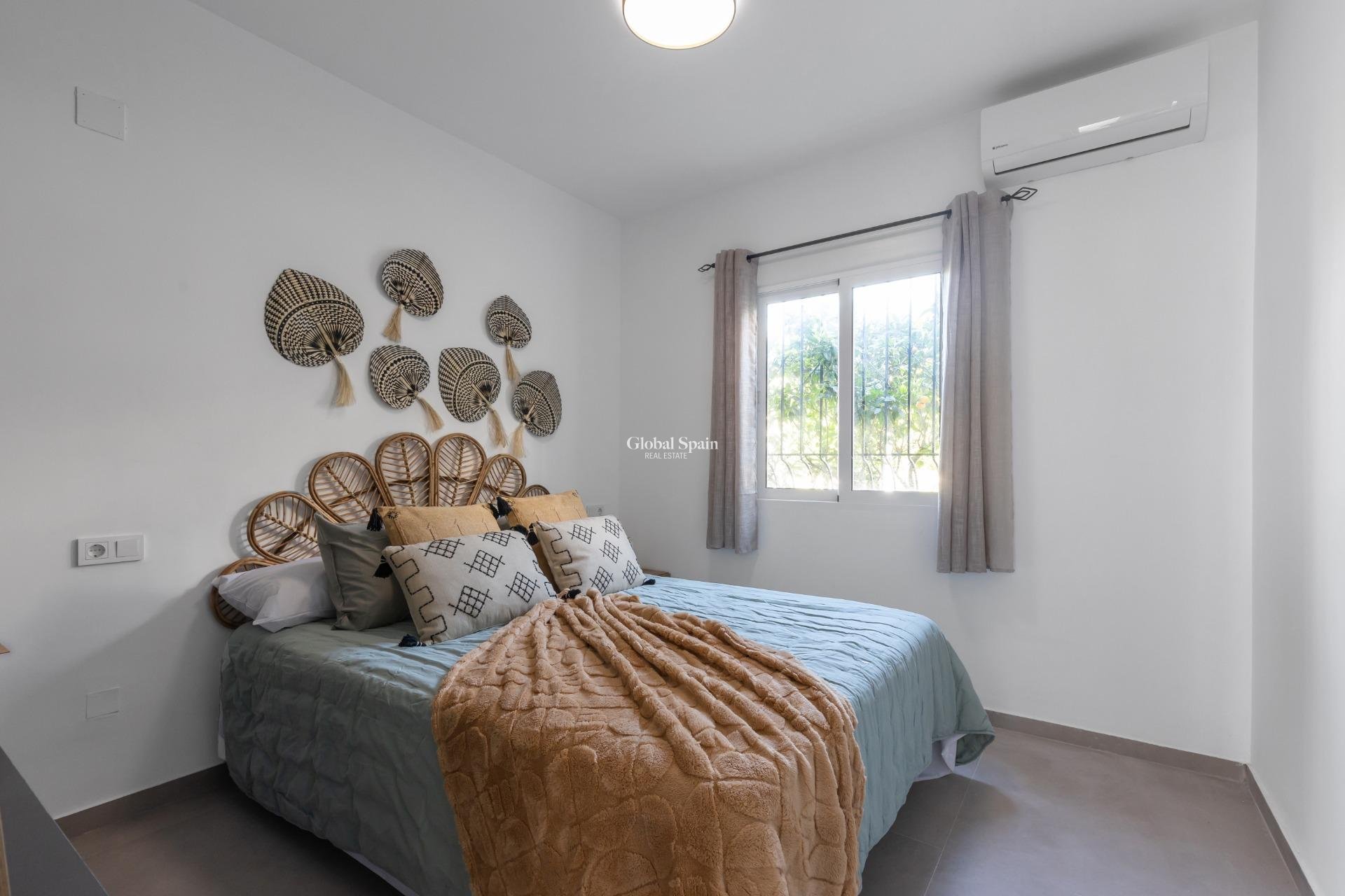 Wynajem długoterminowy - MIESZKANIE -
TORREVIEJA - Zona los Frutales