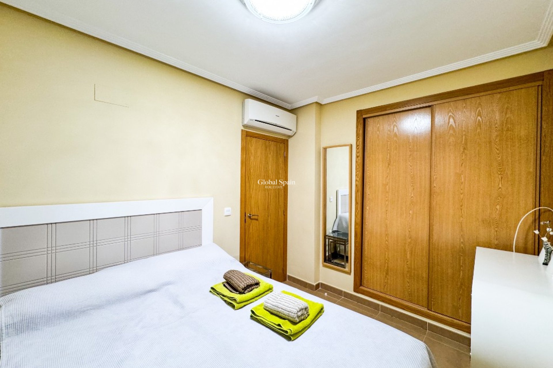 Wynajem krótkoterminowy - Apartament -
PLAYA FLAMENCA - Zeniamar