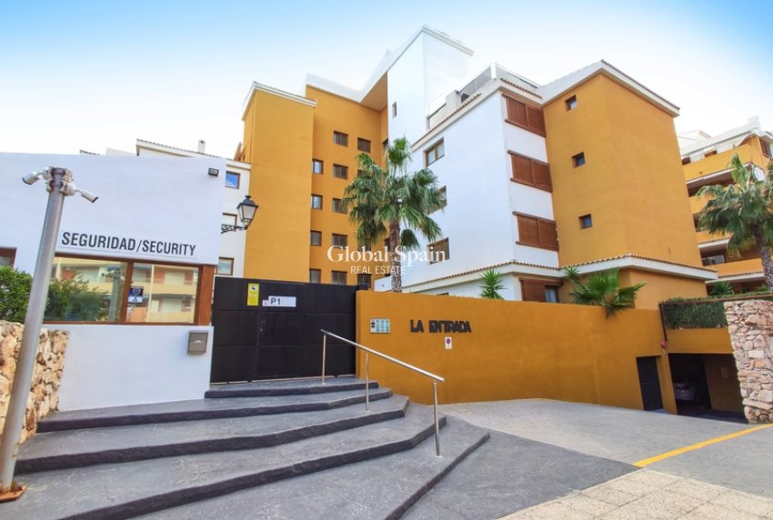 Wynajem krótkoterminowy - Apartament -
PUNTA PRIMA - La Entrada