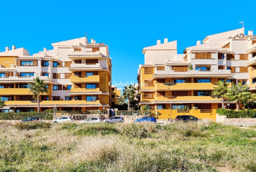 Wynajem krótkoterminowy - Apartament -
PUNTA PRIMA - La Entrada