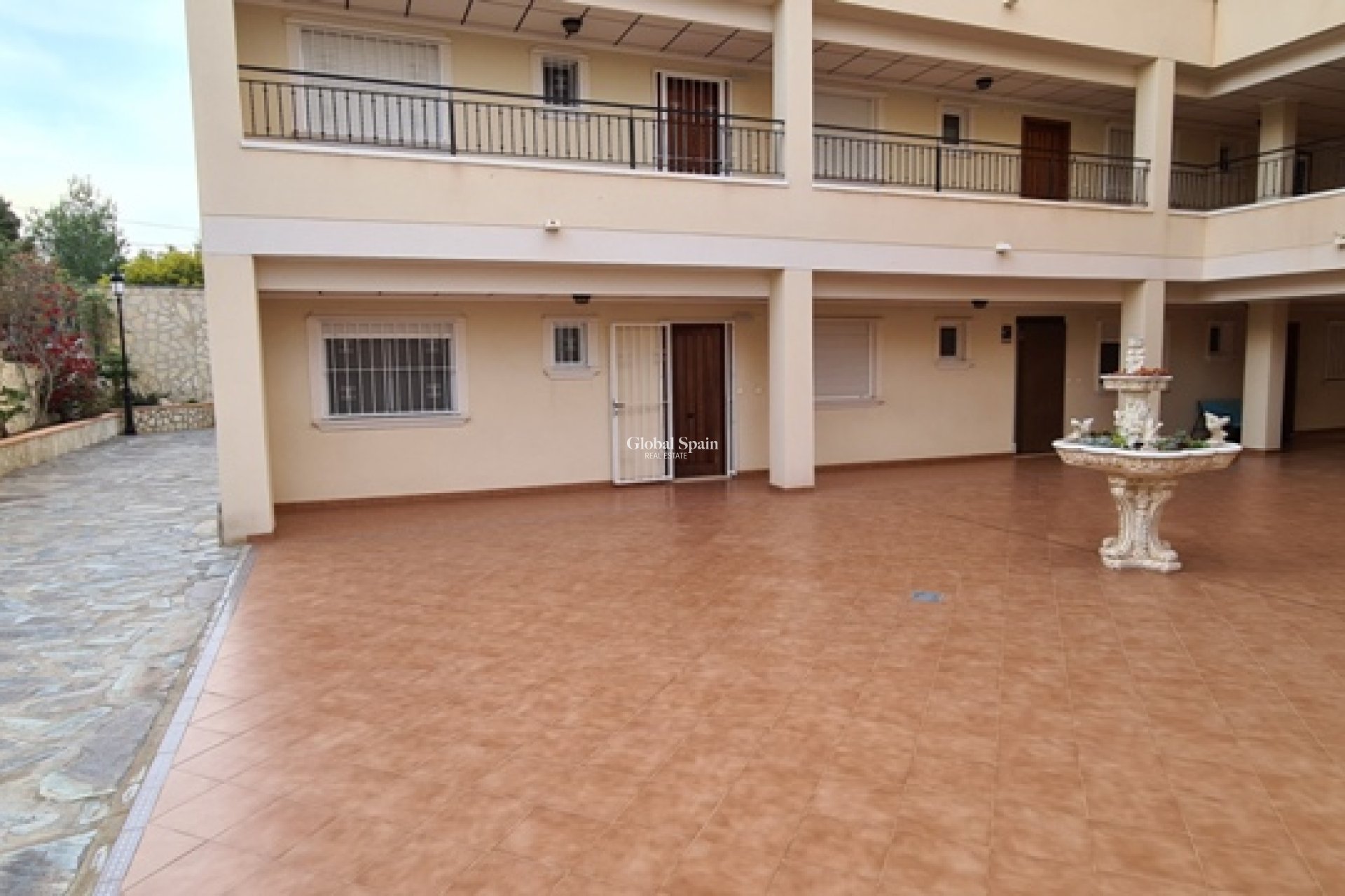 Wynajem krótkoterminowy - MIESZKANIE -
CAMPOAMOR