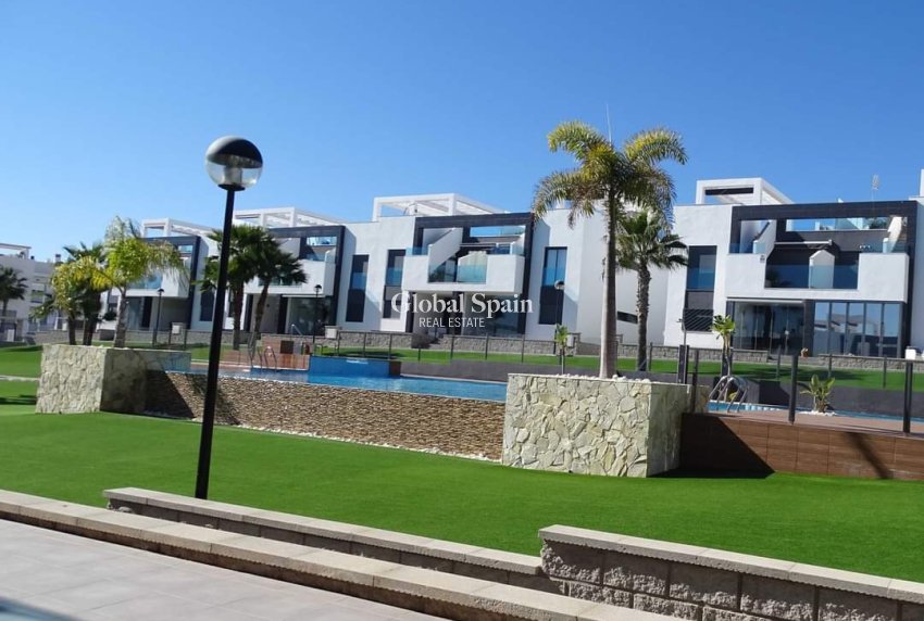 Wynajem krótkoterminowy - MIESZKANIE -
PUNTA PRIMA - Parque Recoleta