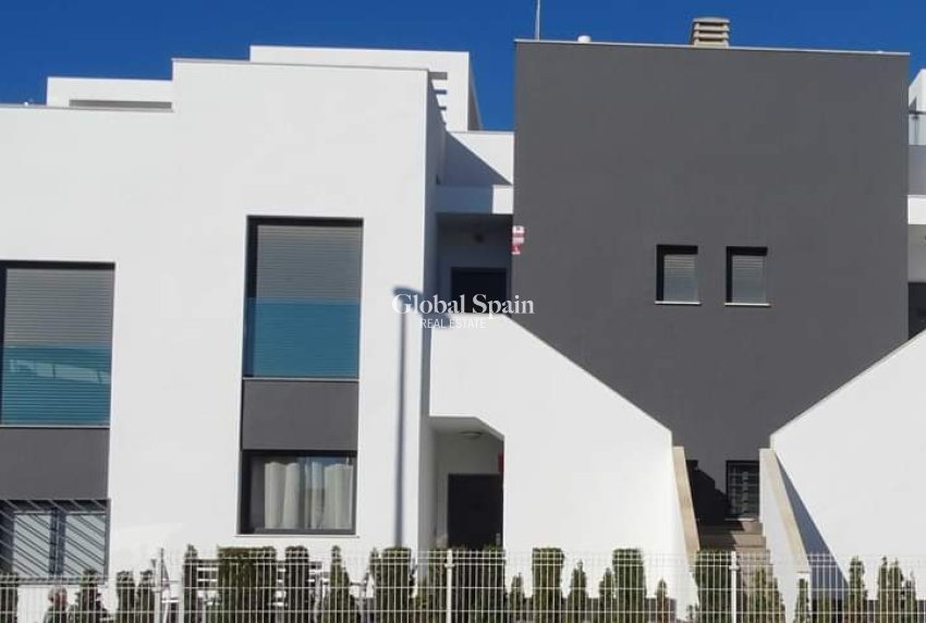 Wynajem krótkoterminowy - MIESZKANIE -
PUNTA PRIMA - Parque Recoleta