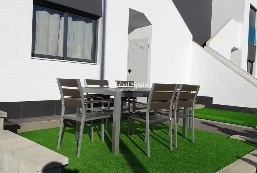 Wynajem krótkoterminowy - MIESZKANIE -
PUNTA PRIMA - Parque Recoleta