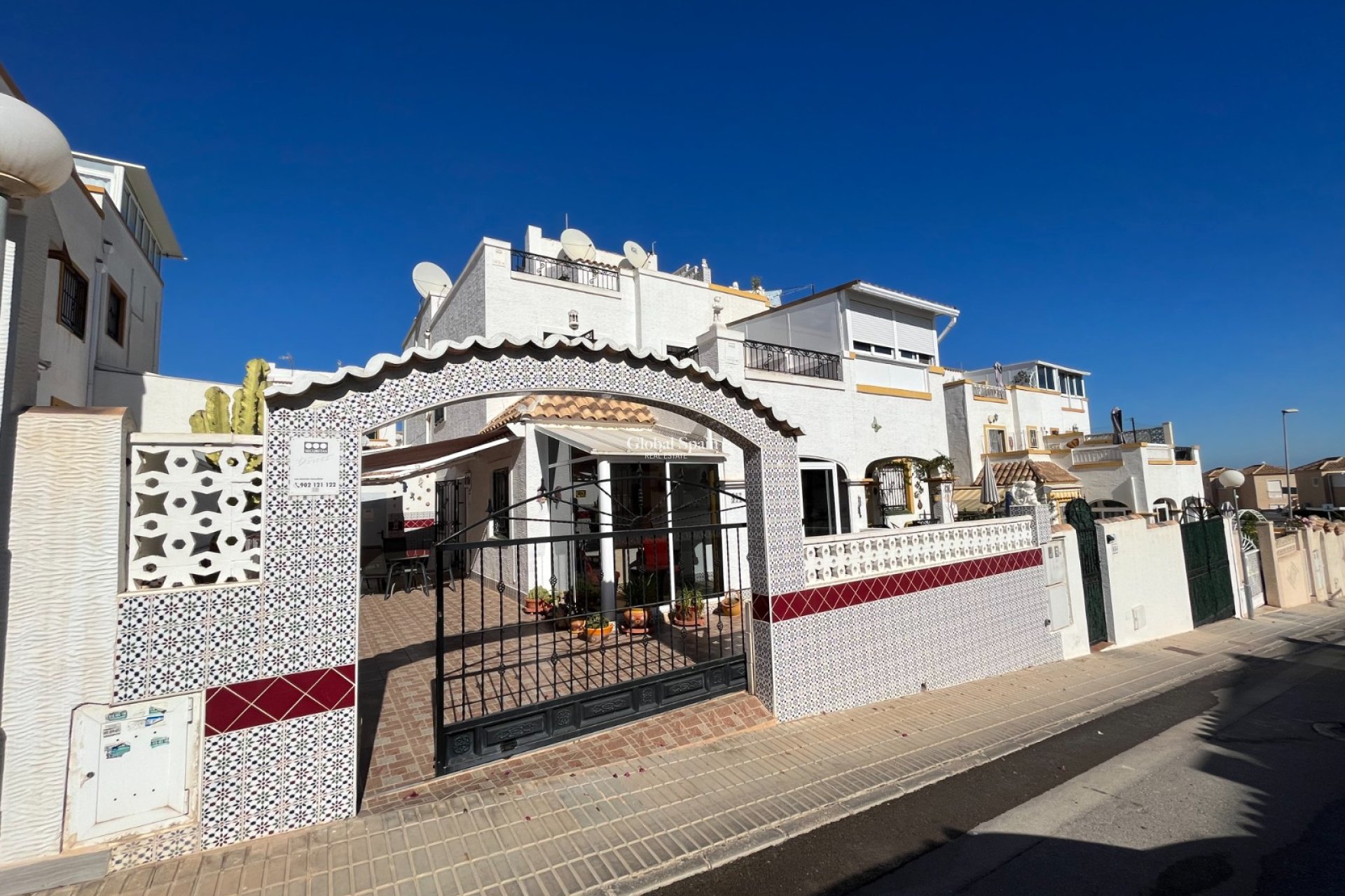 Wynajem krótkoterminowy - WILLA  -
ORIHUELA COSTA - Dream Hills