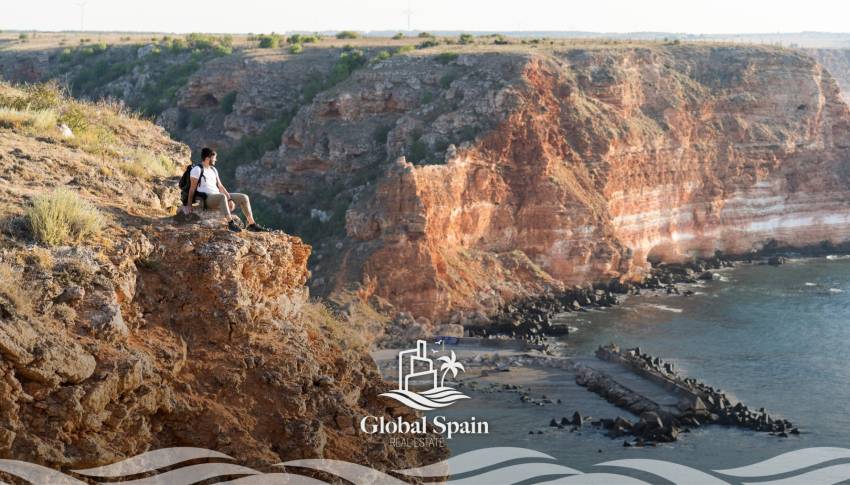 Hier ist ein detaillierter Führer zu den 6 schönsten Wanderrouten entlang der Costa Blanca und Costa Cálida in Spanien, komplett mit Highlights, Geschichte und nützlichen Tipps für jede Route