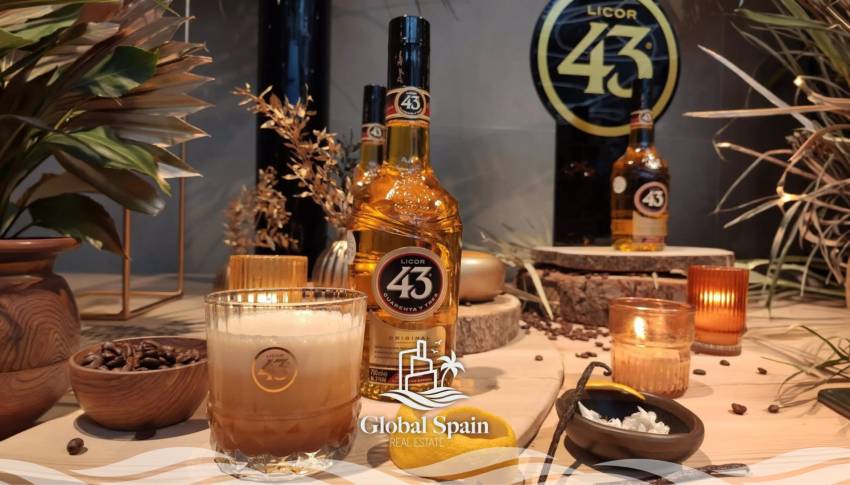 Licor 43 (Cuarenta y Tres en espagnol) : La boisson dorée de l'Espagne