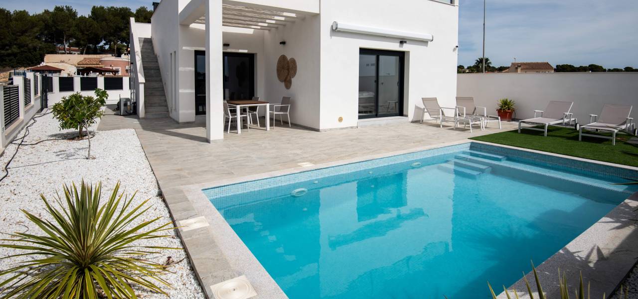 WILLA Z 3 SYPIALNIAMI W PINAR DE CAMPOVERDE