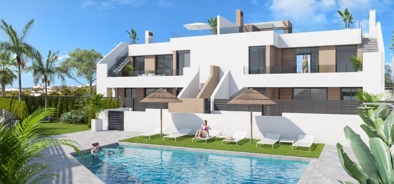 Bungalow de 2 o 3 dormitorios en Vera Playa, Almería