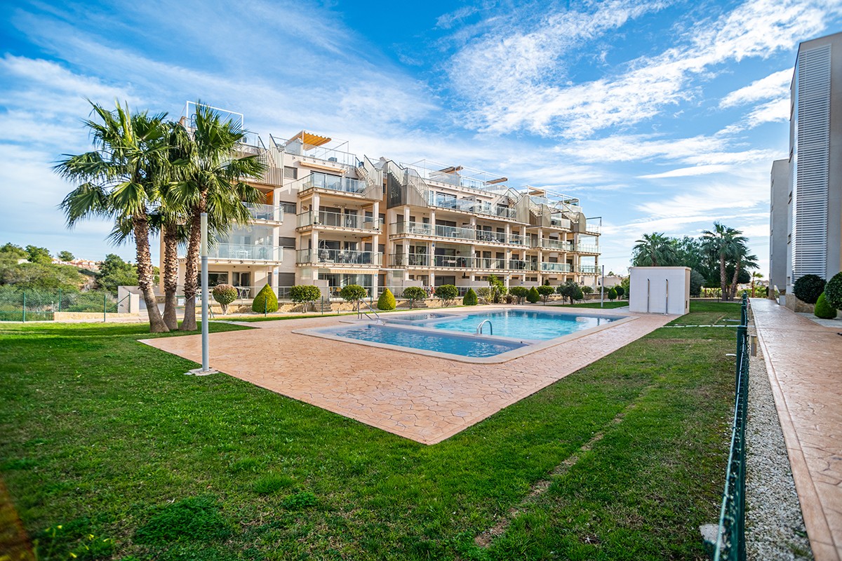 Apartment in Orihuela Costa 26
