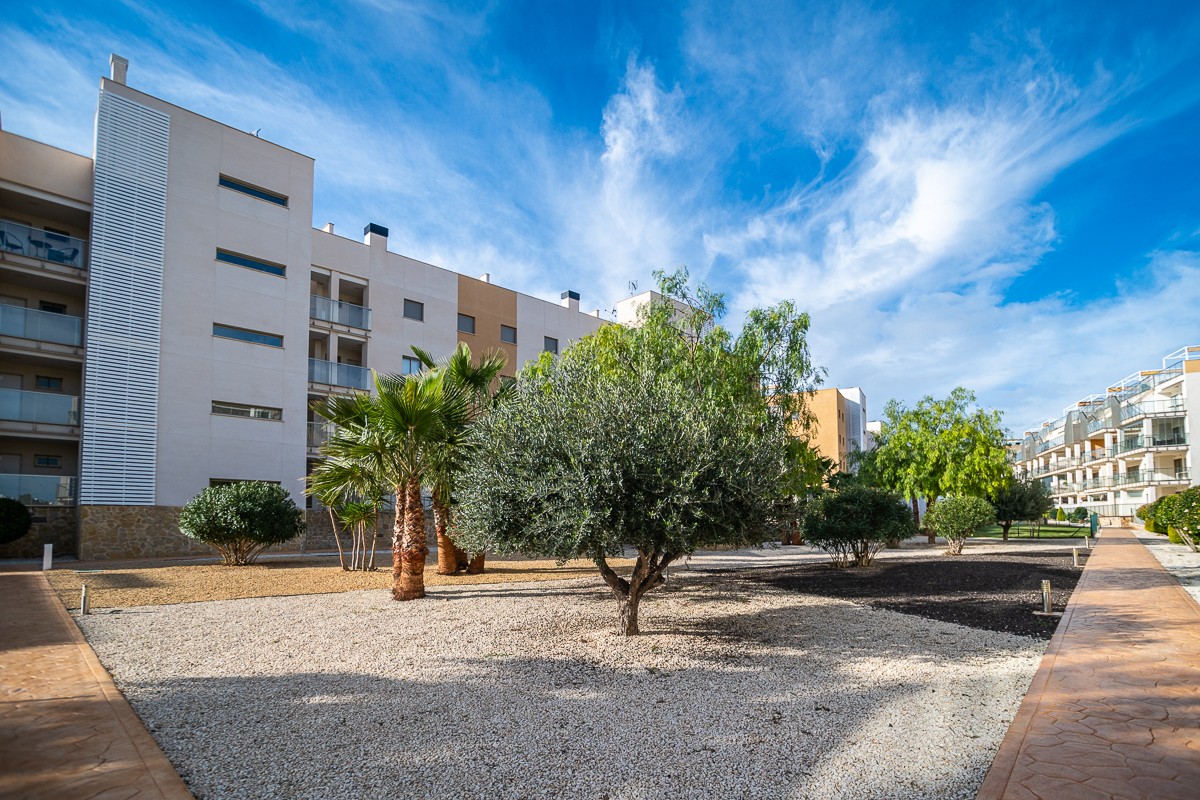 Apartment in Orihuela Costa 27