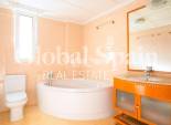 Wederverkoop - VILLA -
TORREVIEJA - La Mata